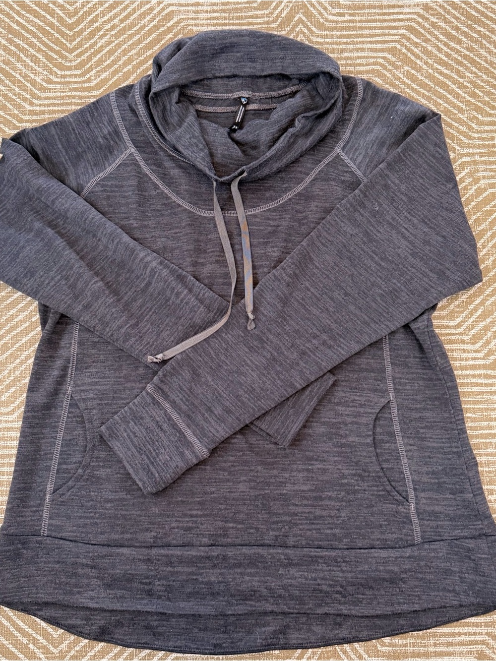 Kuhl Gray Pullover Hoodie Women’s XL Outdoor Athleisure Sweatshirt